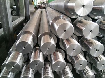 Le chrome dur en acier de l'axe 20MnV6 de précision de CK45 ST52 a plaqué le de piston tige